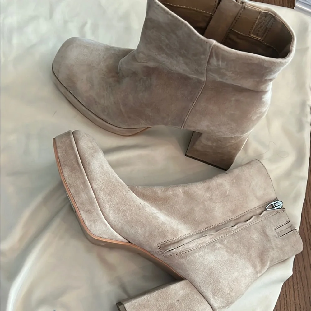 Dolce Vita Women's Ulyses Platform Suede Boot - 8.5 NWOB - Picture 5 of 11